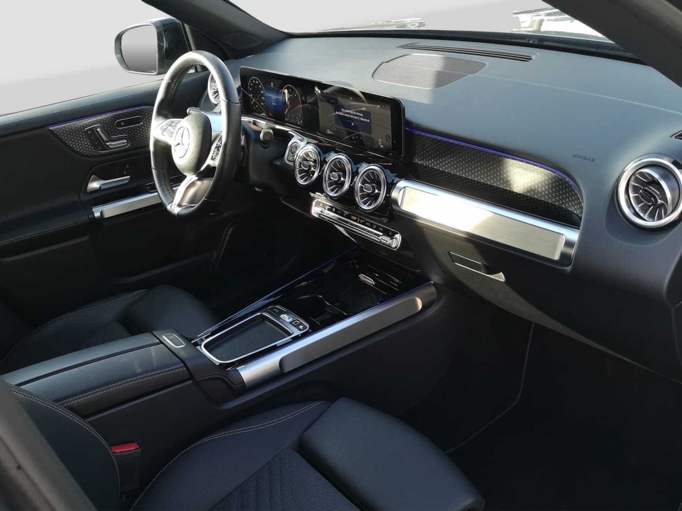 Mercedes-Benz GLB 180 d Bild 15