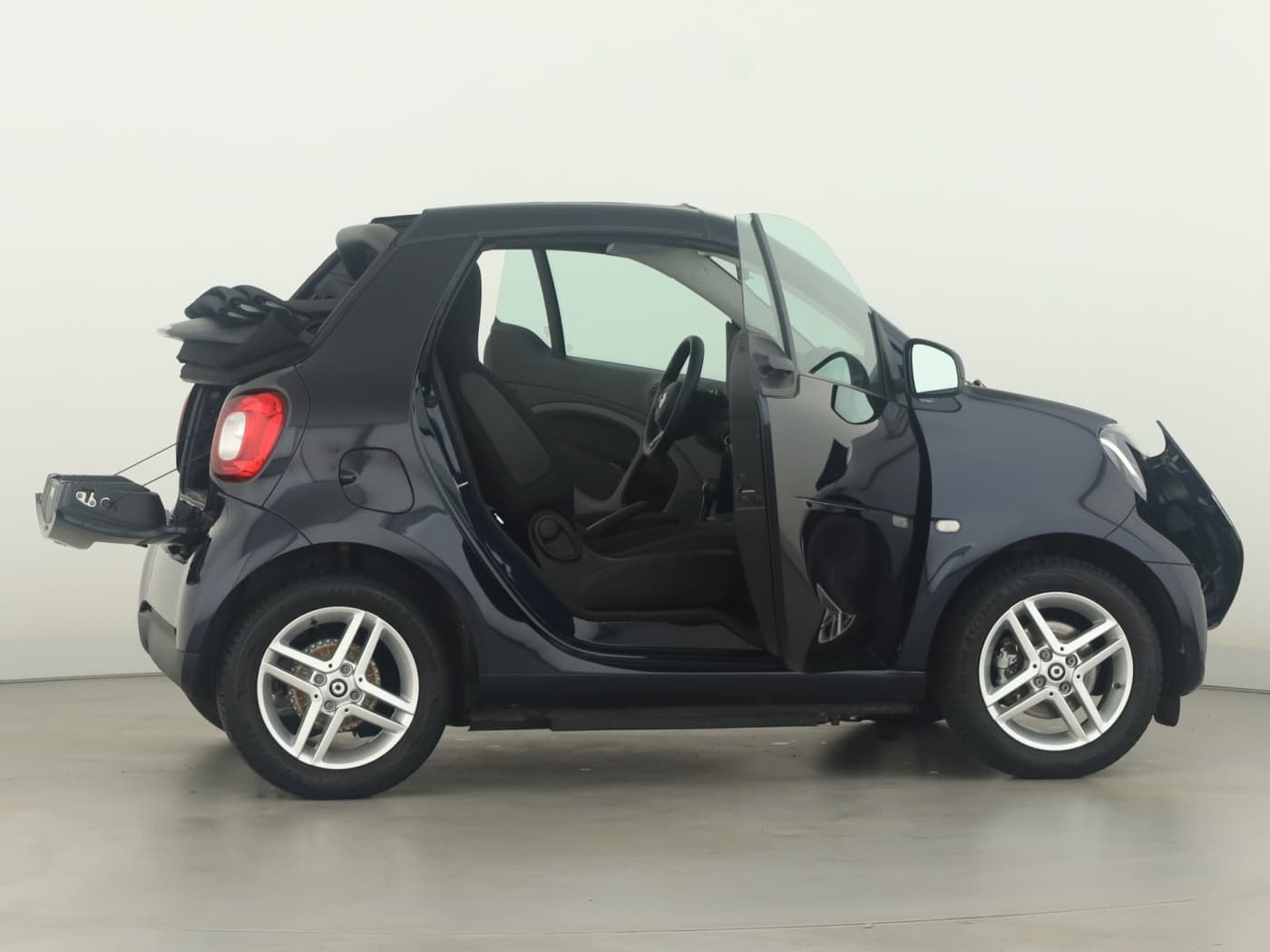 Smart fortwo EQ cabrio Bild 8