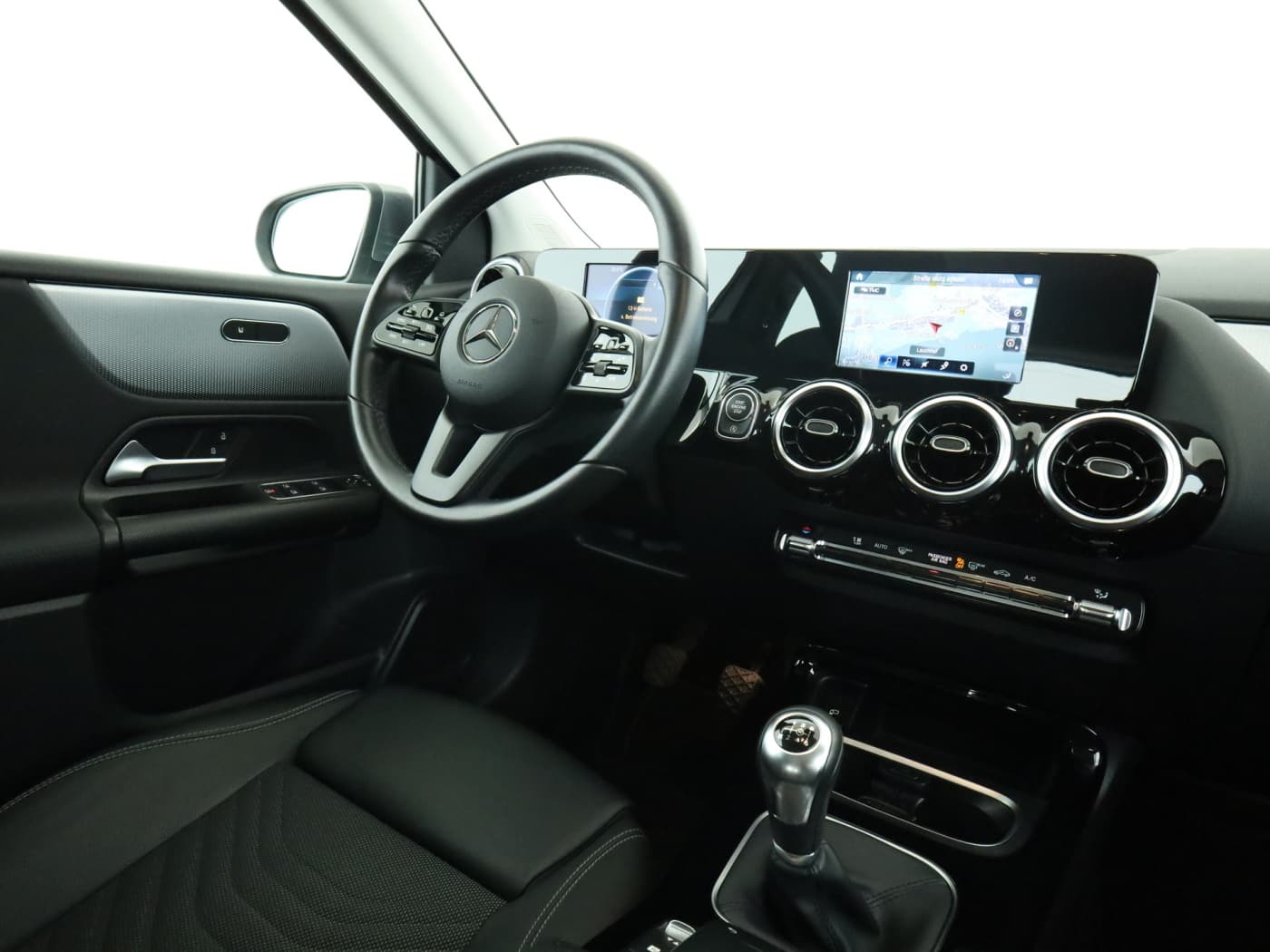 Mercedes-Benz B 180 Bild 10