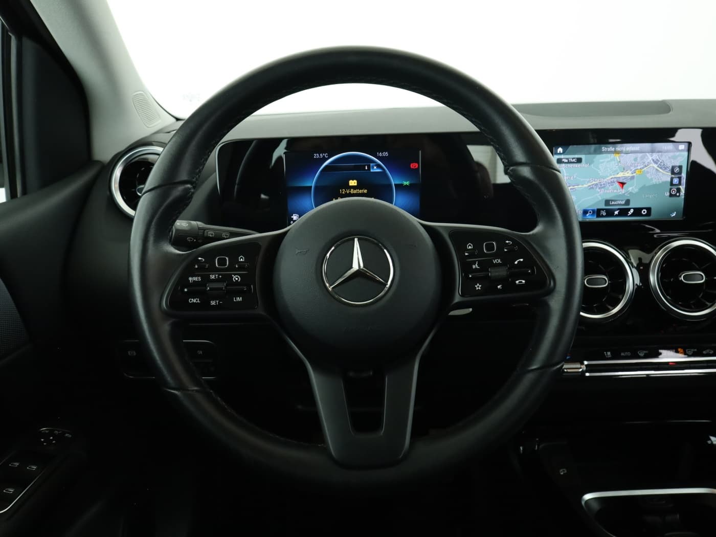Mercedes-Benz B 180 Bild 11