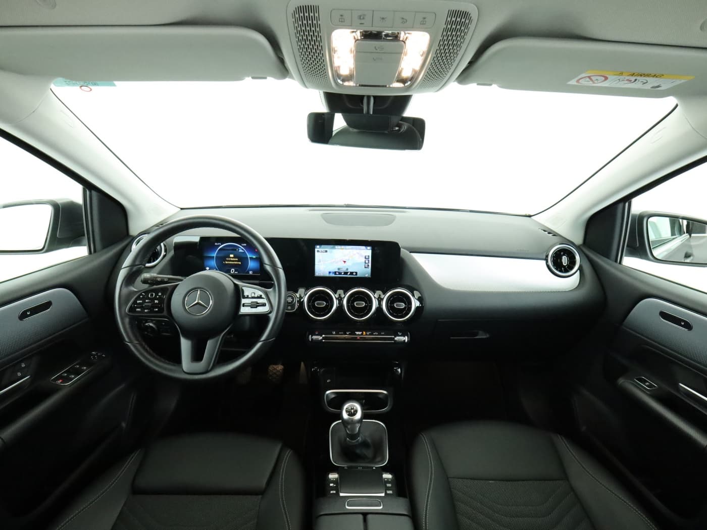 Mercedes-Benz B 180 Bild 19