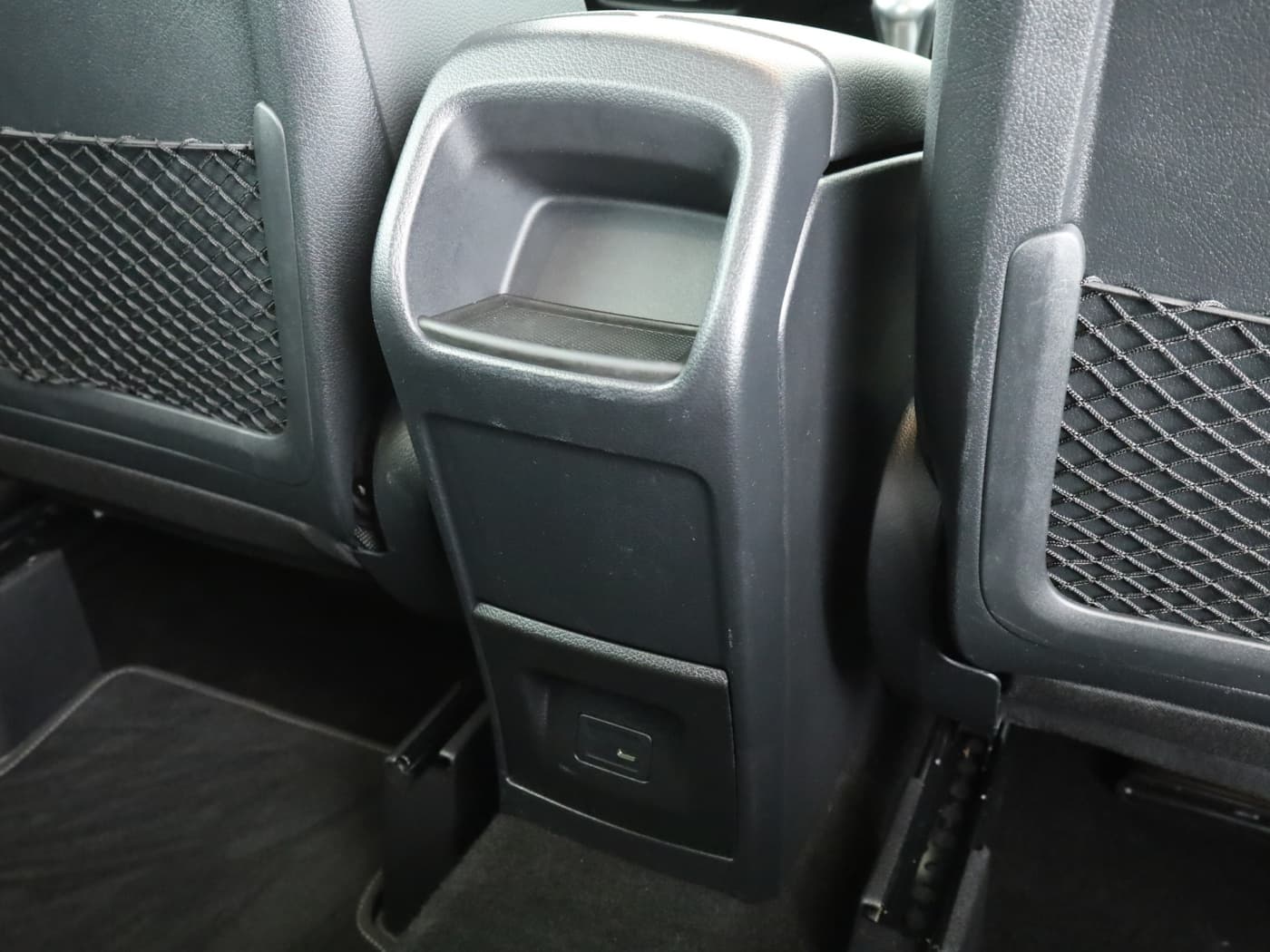Mercedes-Benz B 180 Bild 23