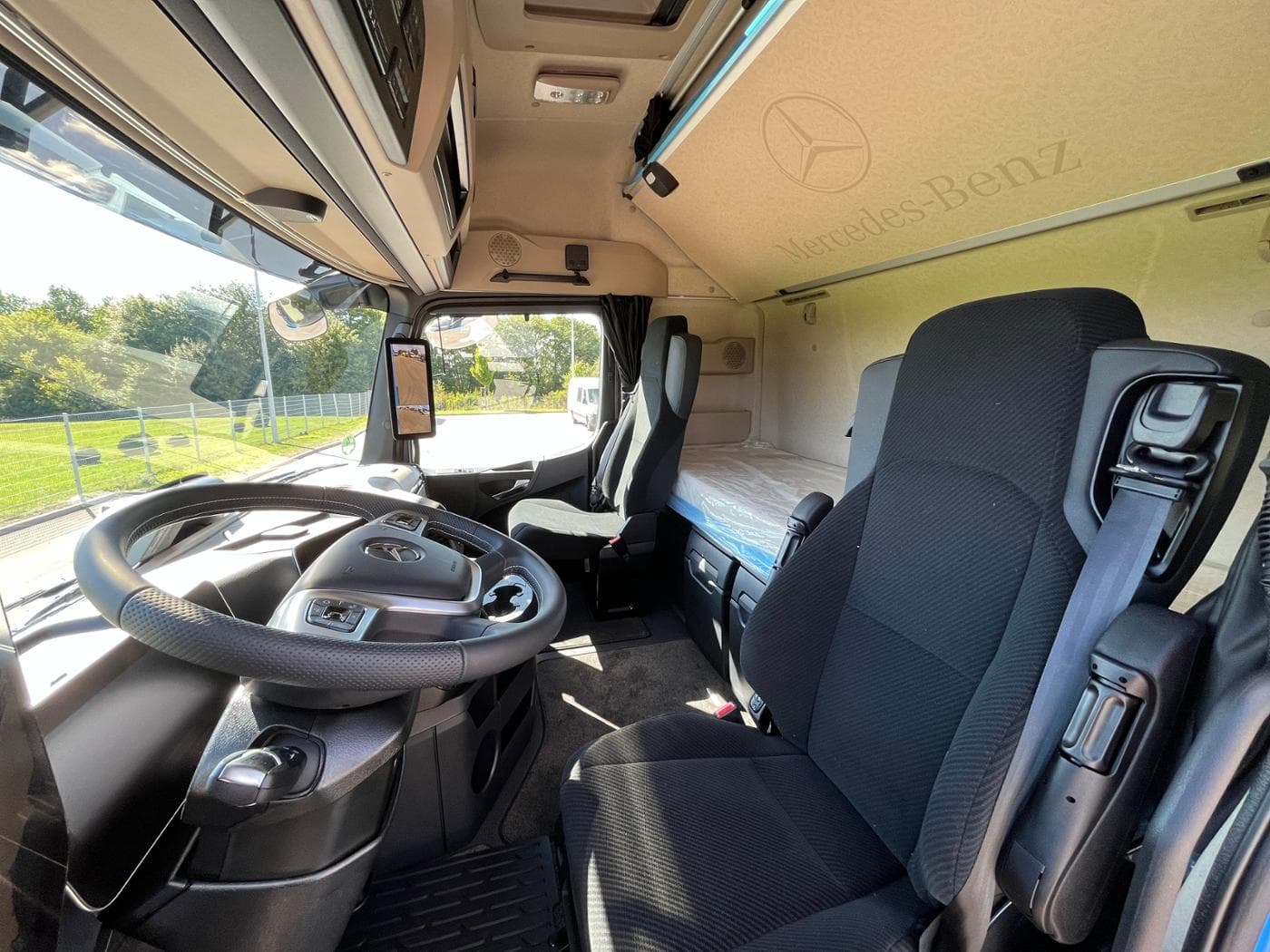 Mercedes-Benz Actros 1848 LS Bild 12