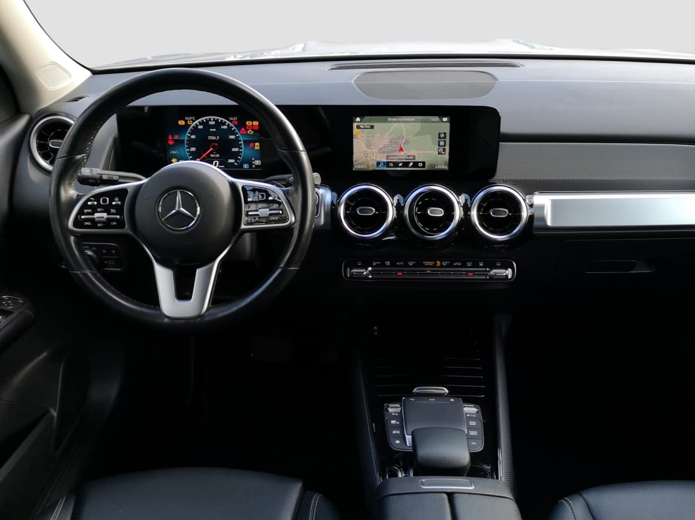 Mercedes-Benz GLB 220 d Bild 9