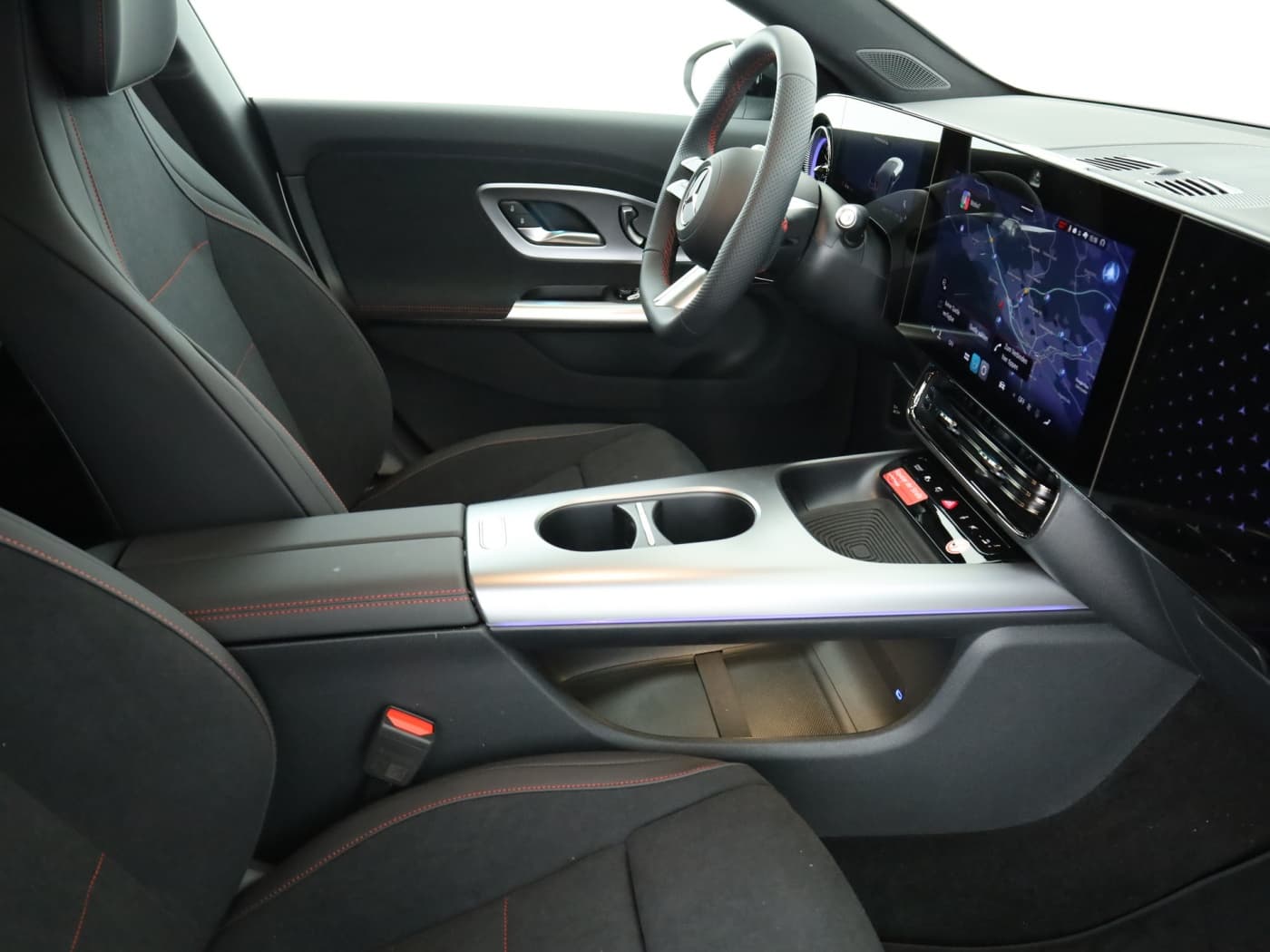 Mercedes-Benz CLA 200 Bild 17