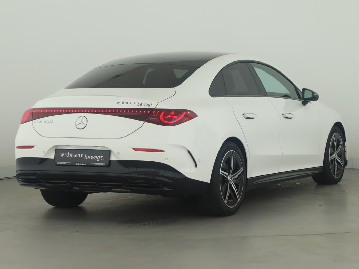 Mercedes-Benz CLA 200 Bild 2