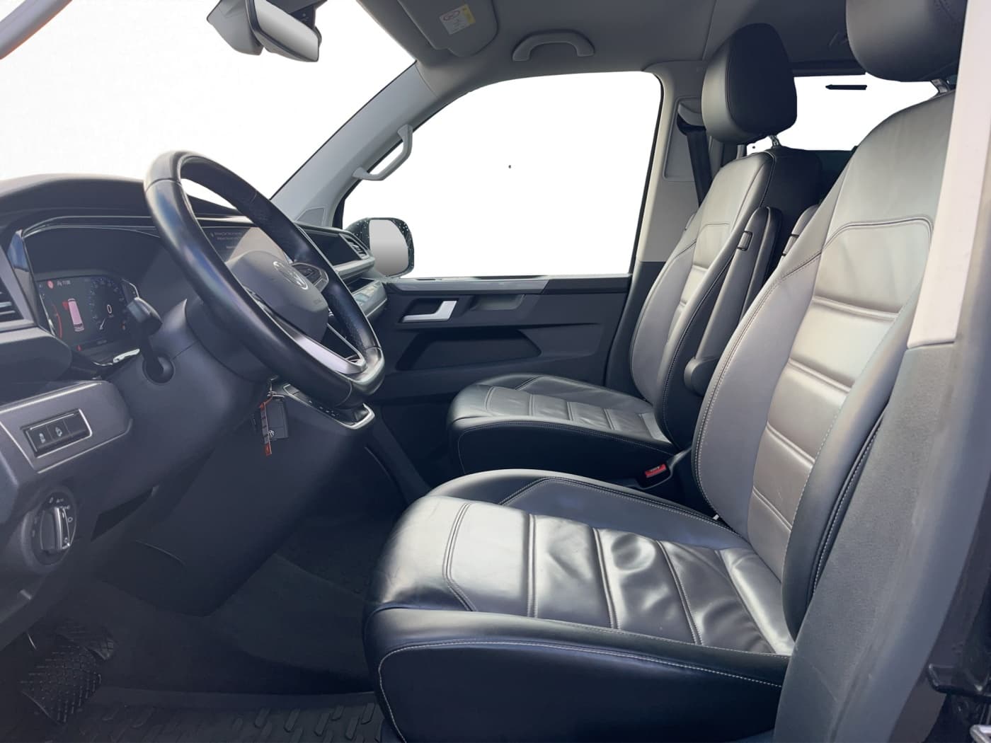 Volkswagen T6.1 2.0 TDI 4Motion Multivan Highline Bild 14
