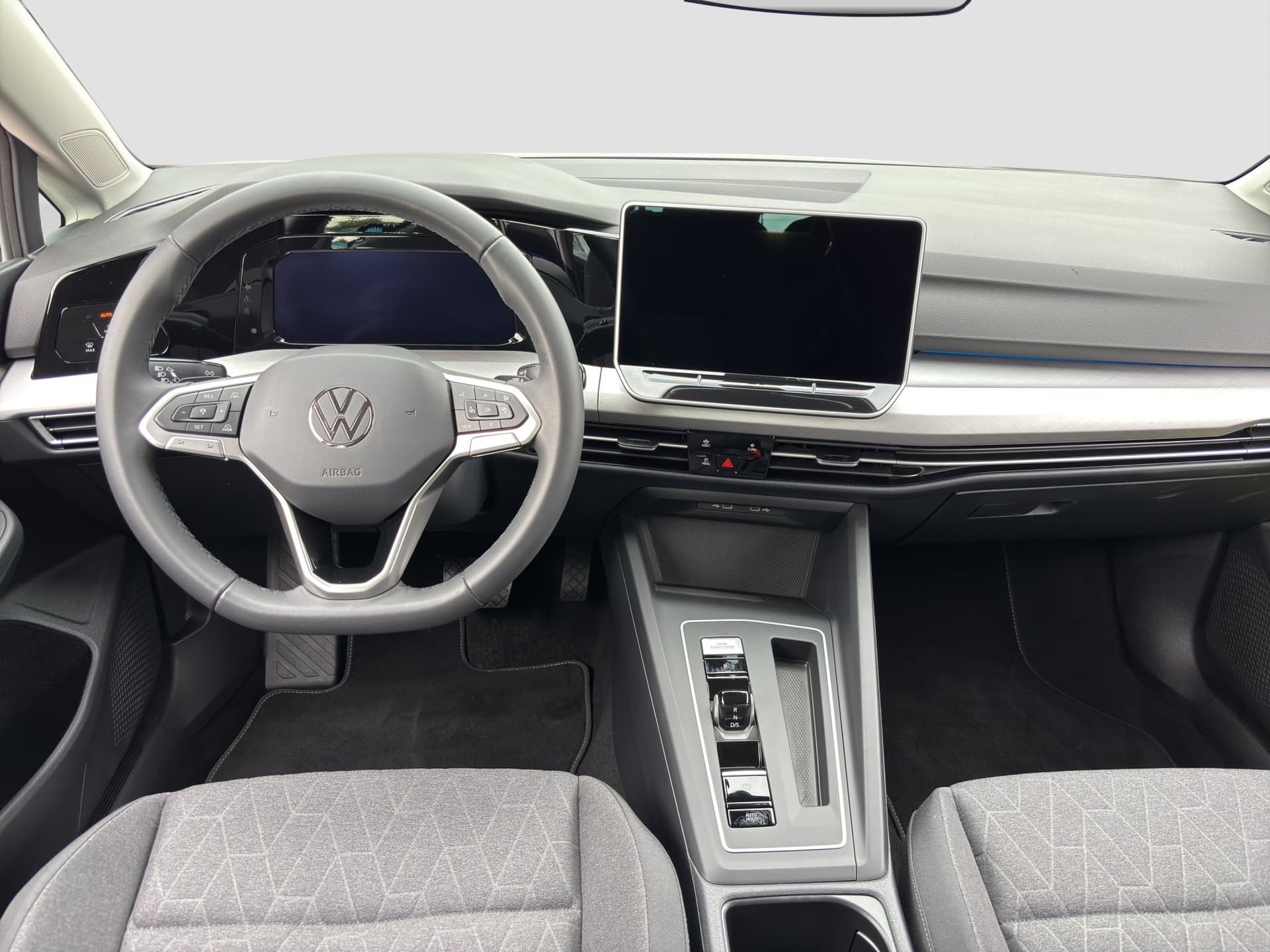 Volkswagen Golf Life 1.5 eTSI 115 PS DSG Standheizung Kamera Bild 9