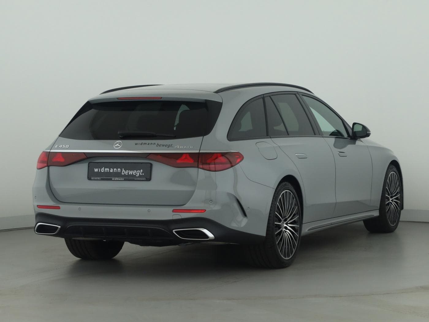 Mercedes-Benz E 450 4MATIC T-Modell Bild 2