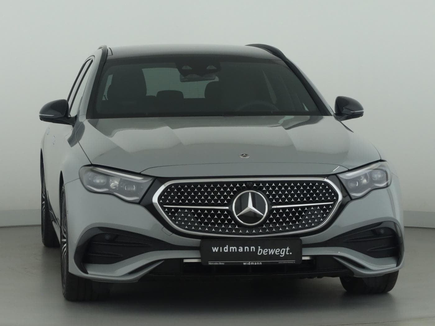 Mercedes-Benz E 450 4MATIC T-Modell Bild 3