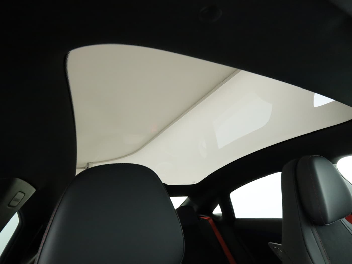 Mercedes-Benz CLA 220 4MATIC Bild 21
