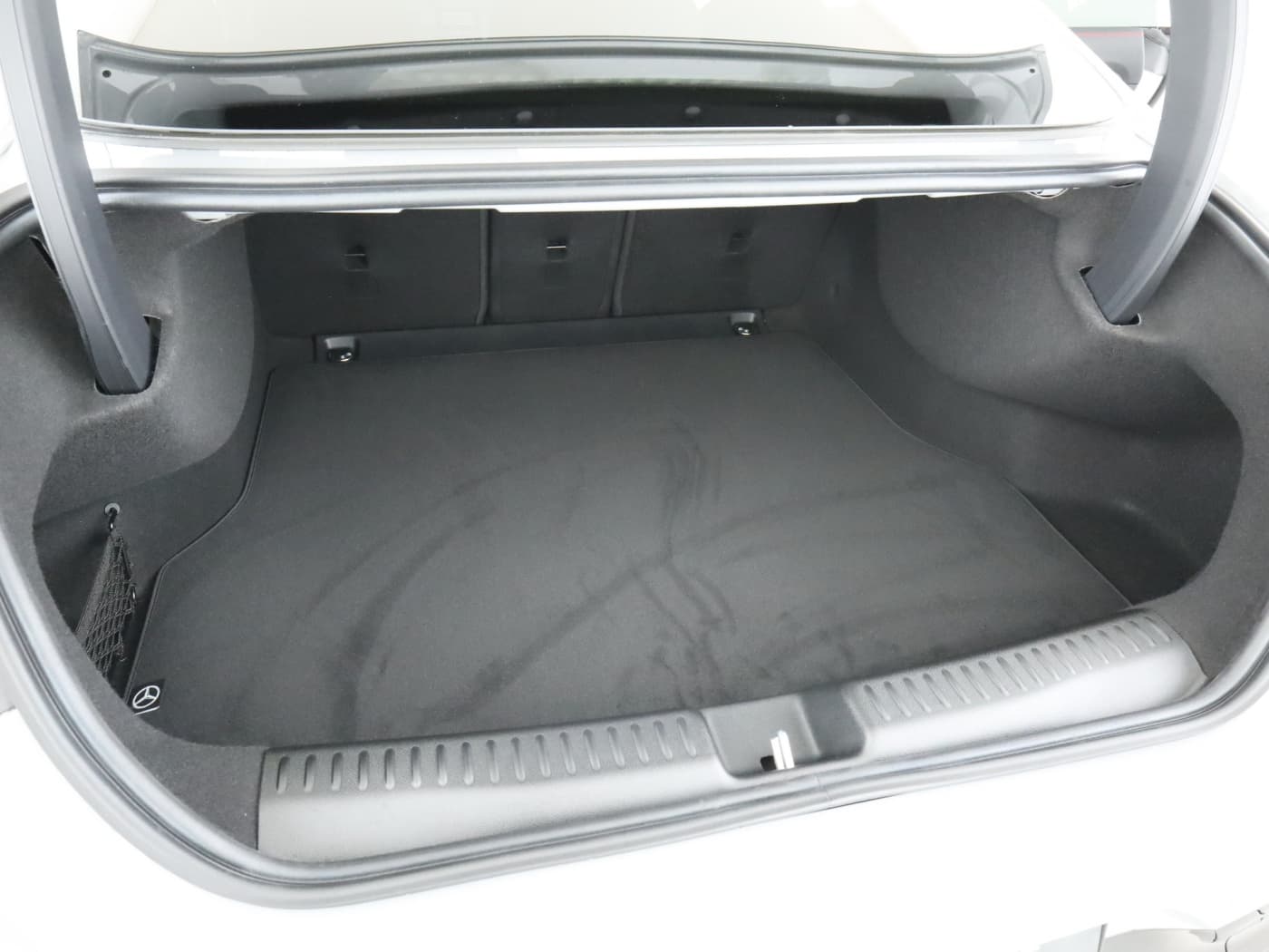 Mercedes-Benz CLA 220 4MATIC Bild 23