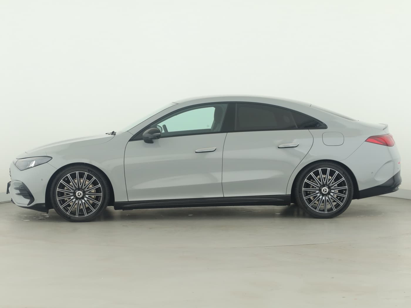 Mercedes-Benz CLA 220 4MATIC Bild 7