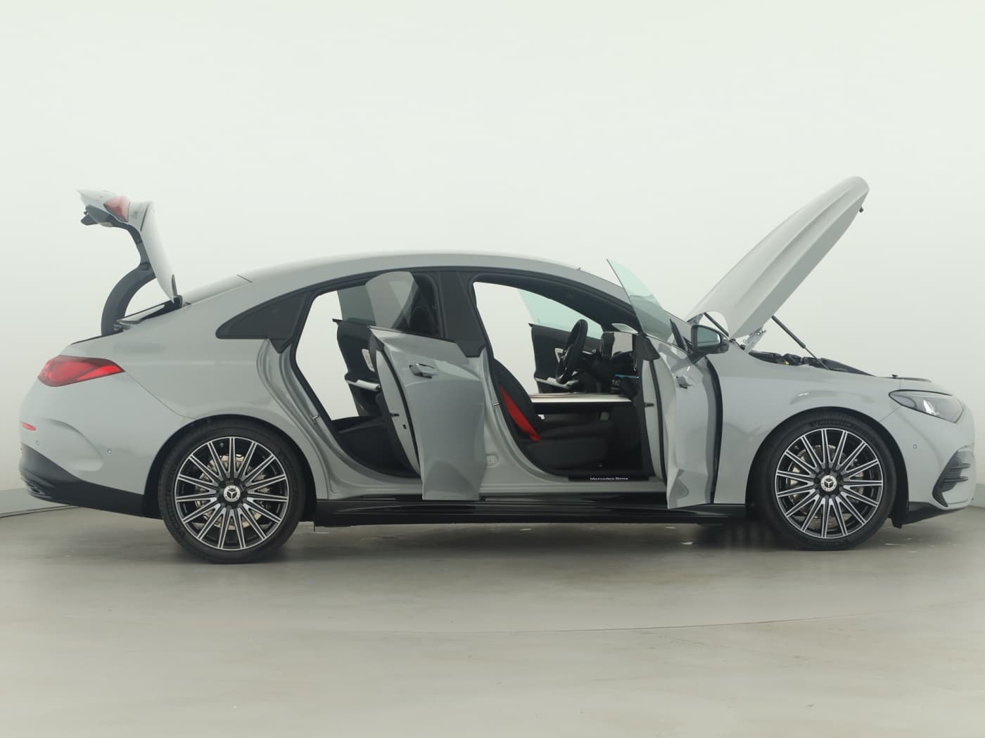 Mercedes-Benz CLA 220 4MATIC Bild 8