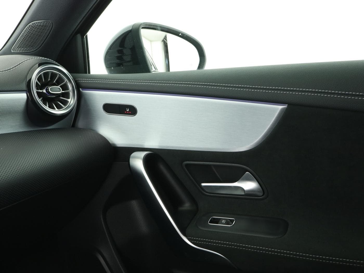 Mercedes-Benz A 180 Bild 16