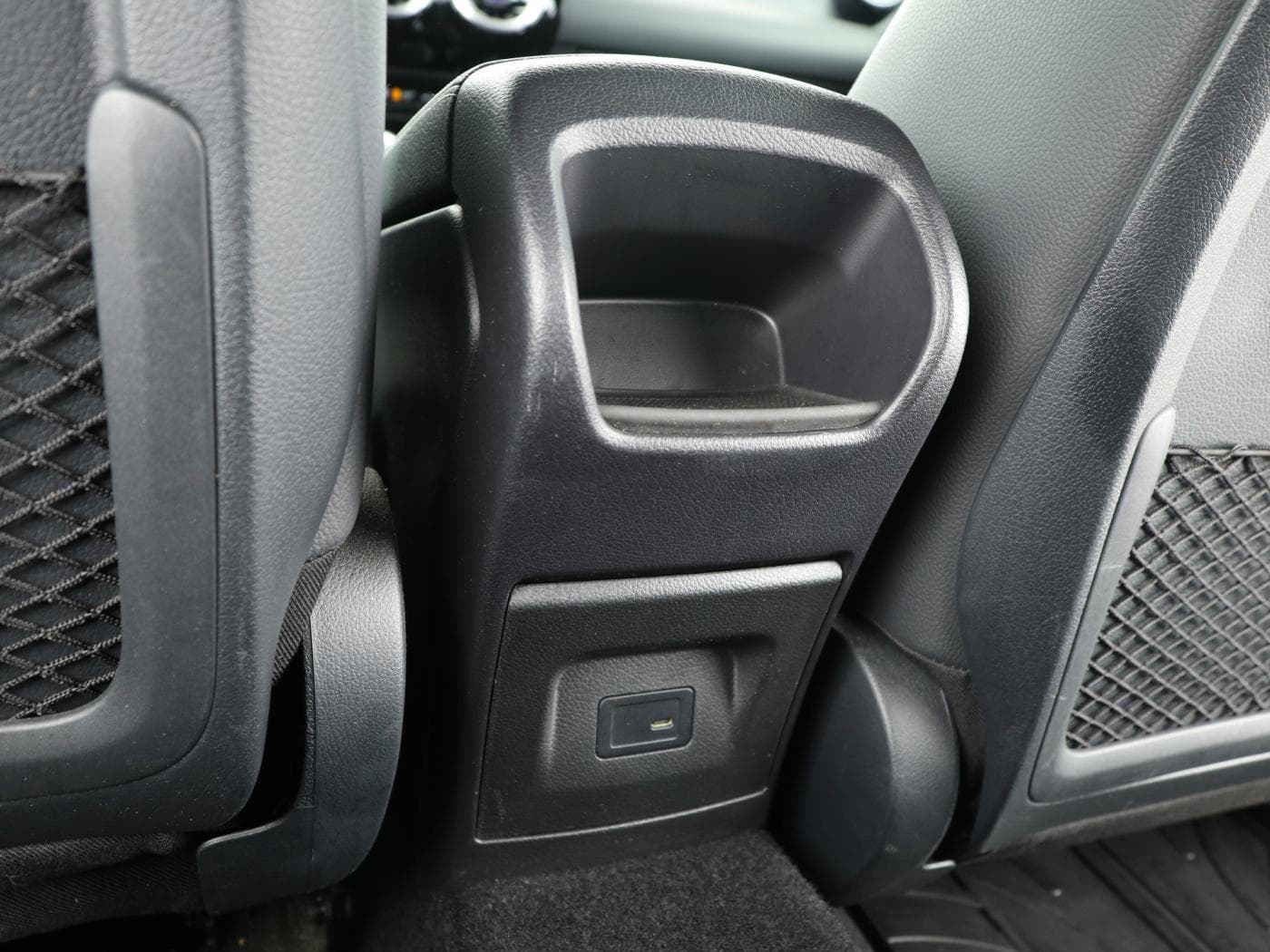 Mercedes-Benz A 180 Bild 23