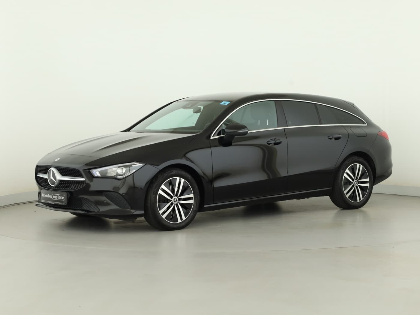 Mercedes-Benz CLA 180 d SB Bild 5