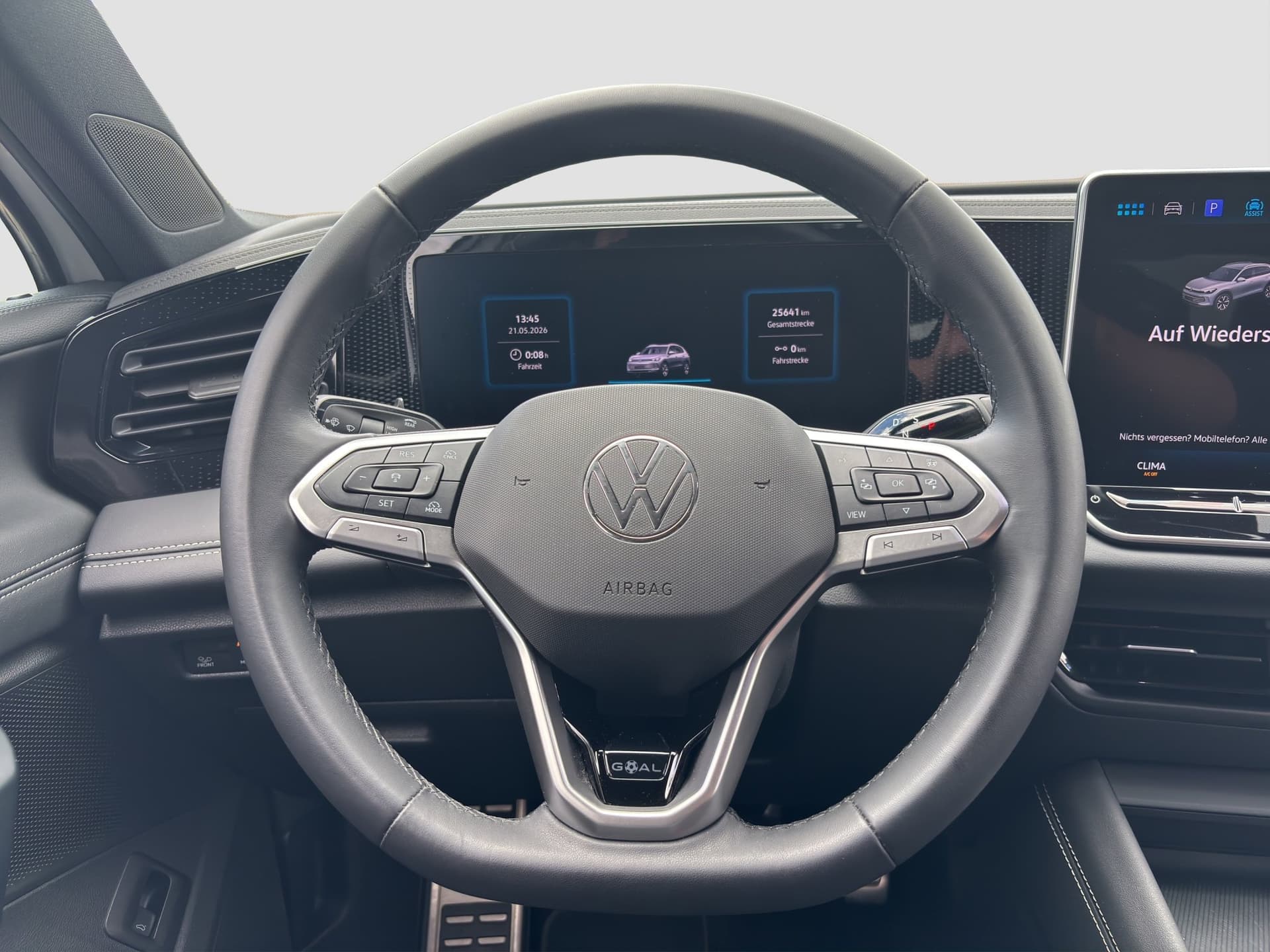 Volkswagen Tiguan Life 1.5 TSI 150 PS DSG AHK NAVI ACC Kamera Bild 10