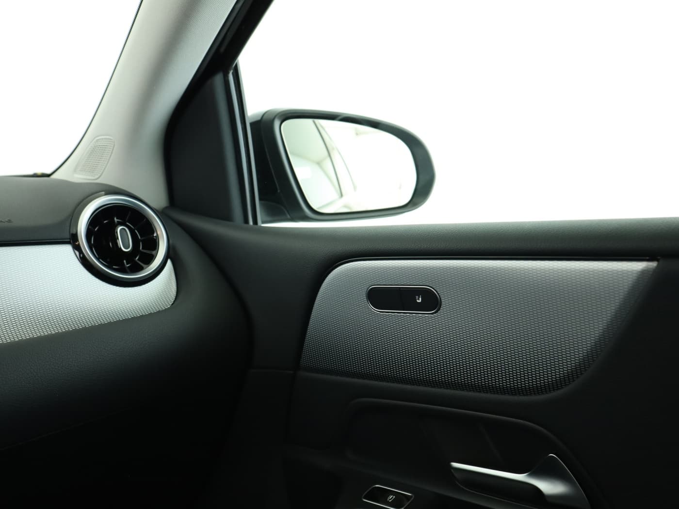 Mercedes-Benz B 250 e Bild 16
