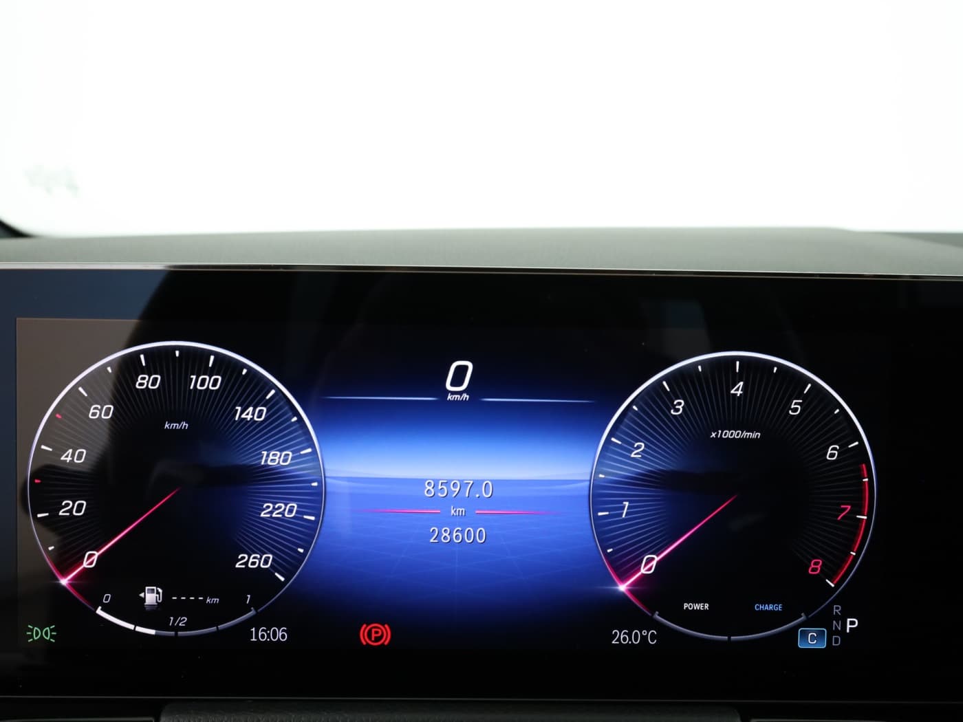 Mercedes-Benz B 220 4M Bild 12
