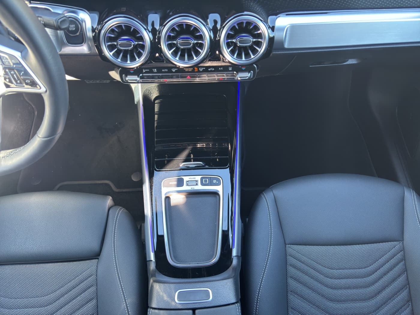 Mercedes-Benz EQB 300 4M Bild 13