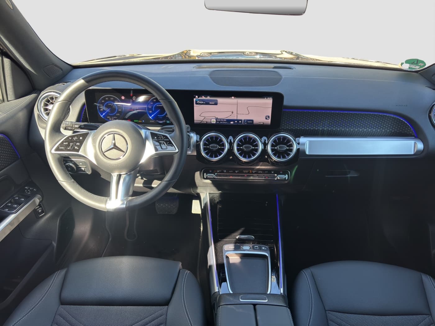 Mercedes-Benz EQB 300 4M Bild 9