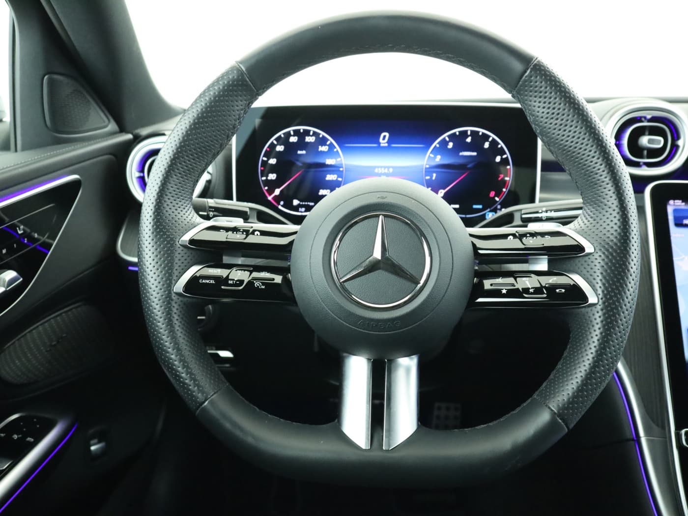 Mercedes-Benz C 200 Bild 11