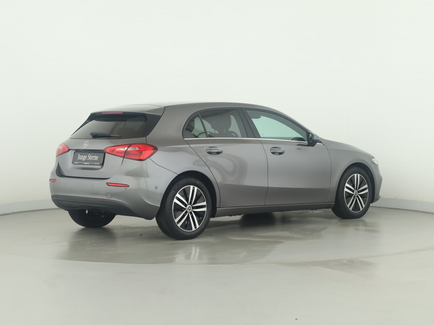 Mercedes-Benz A 200 d Bild 6