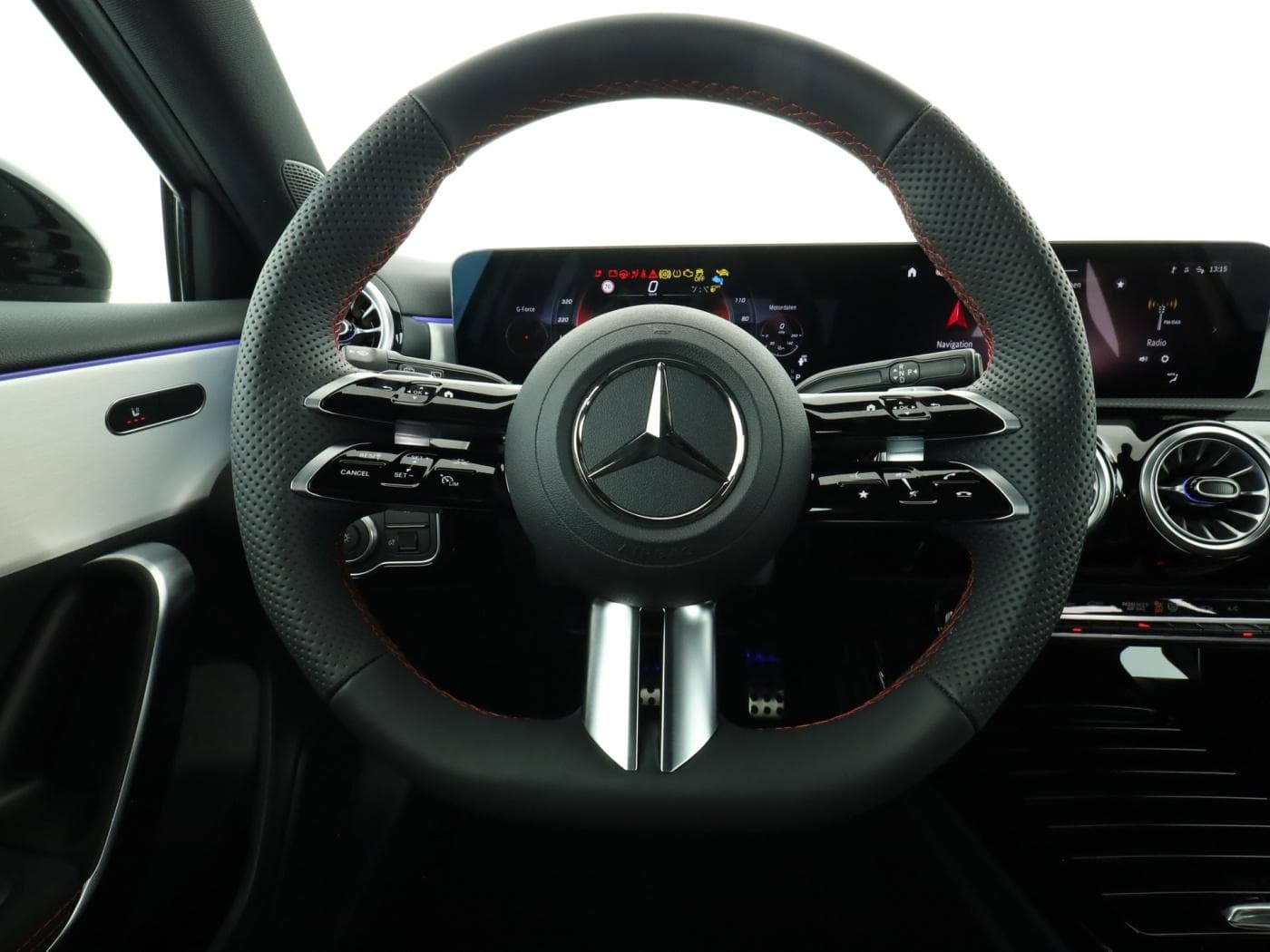 Mercedes-Benz A 200 d Bild 11