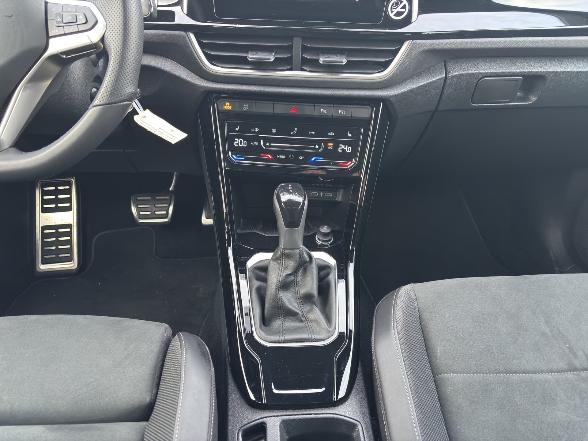 Volkswagen T-Roc R-Line 1.5 TSI 150 PS DSG AHK NAVI ACC Bild 12