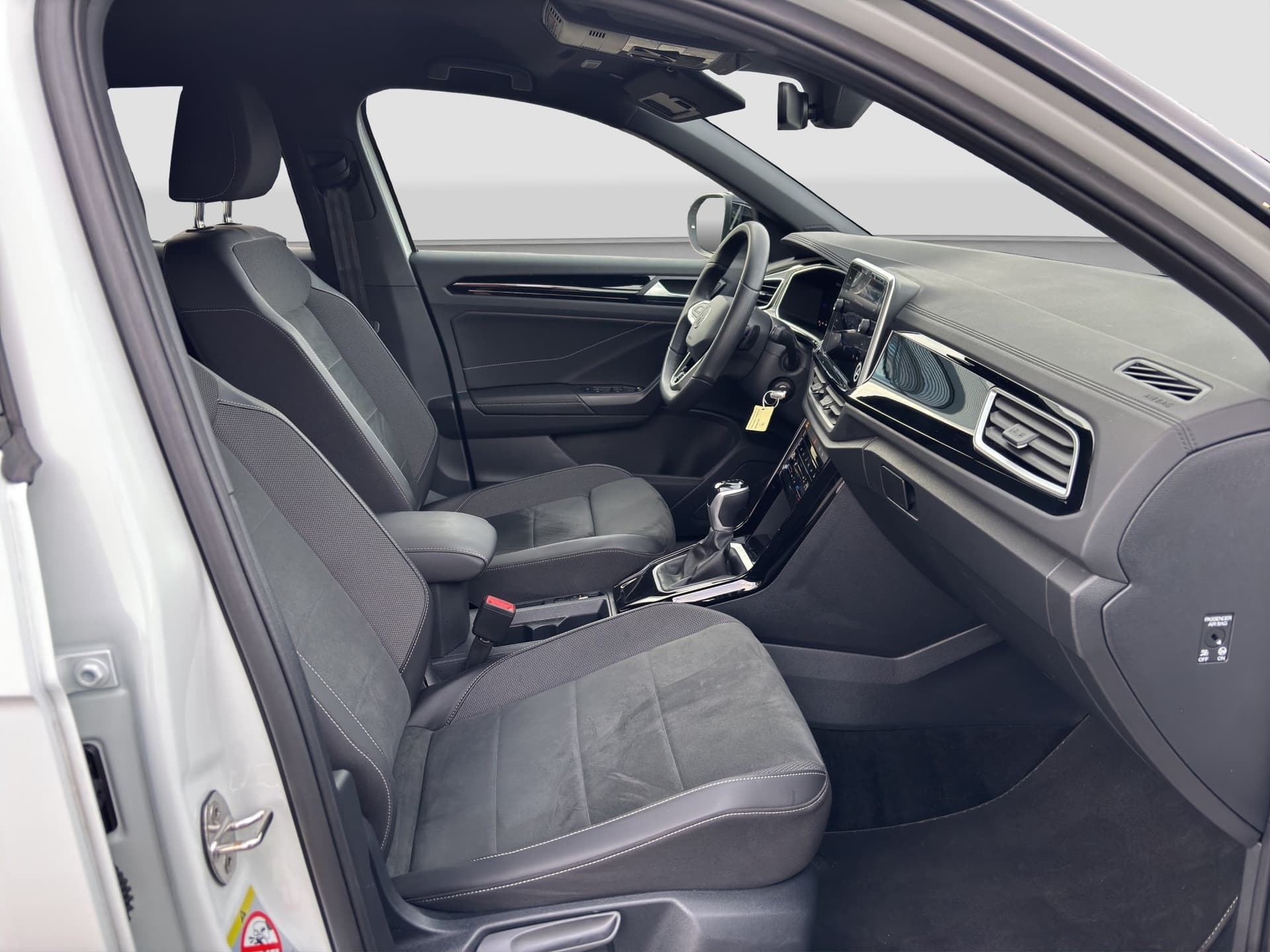 Volkswagen T-Roc R-Line 1.5 TSI 150 PS DSG AHK NAVI ACC Bild 13