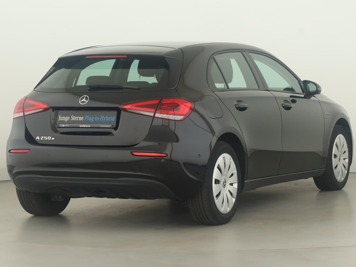 Mercedes-Benz A 250 e Bild 2