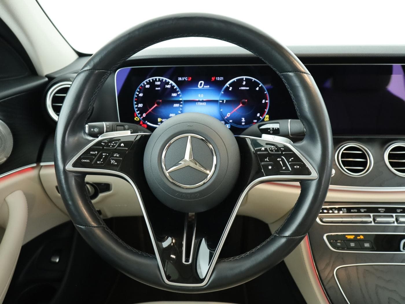 Mercedes-Benz E 400 d 4M T Bild 11