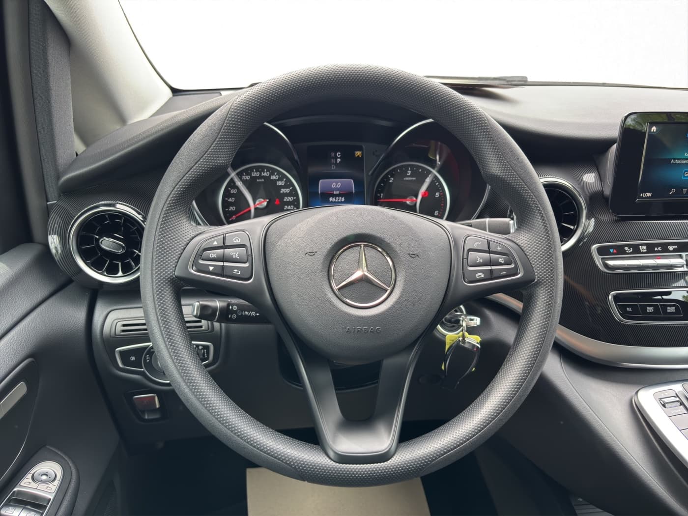 Mercedes-Benz V 220 d RISE Kompakt Bild 10