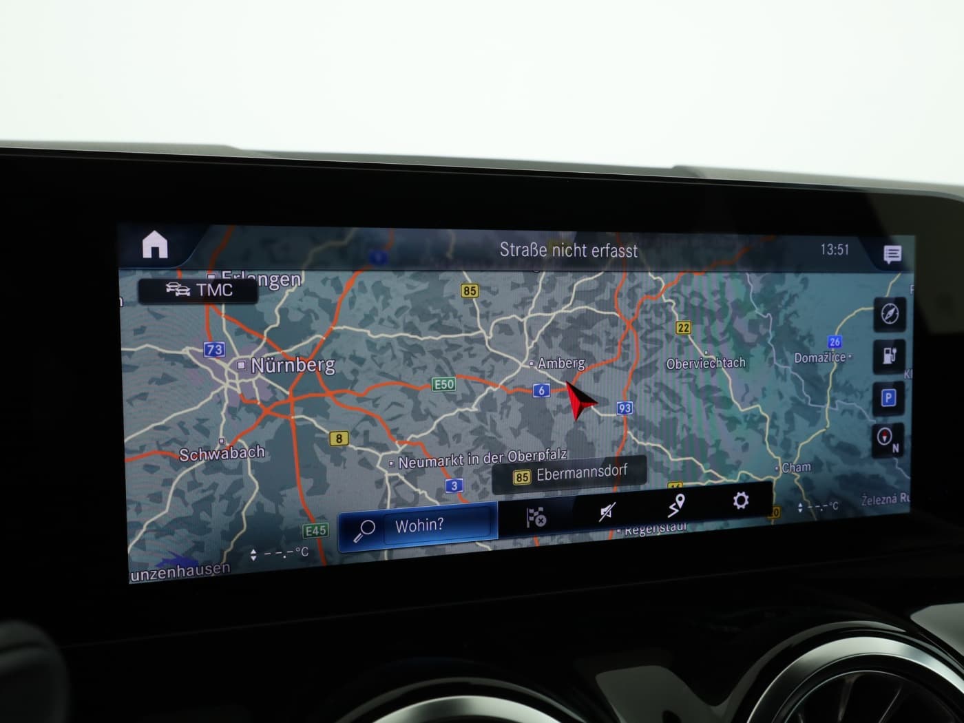 Mercedes-Benz EQA 300 4M Bild 13