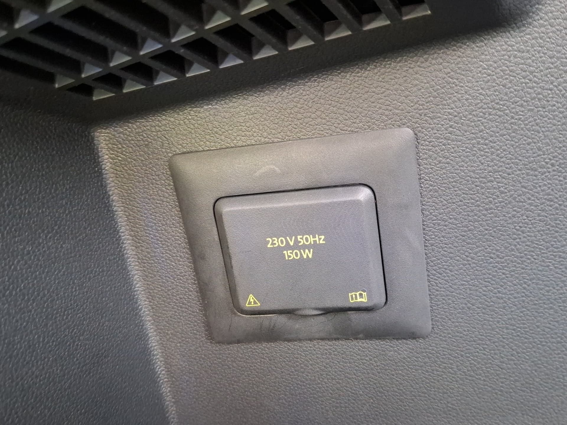 Volkswagen Tiguan 1.5 TSI 150 PS DSG AHK Kamera LED NAVI Bild 18