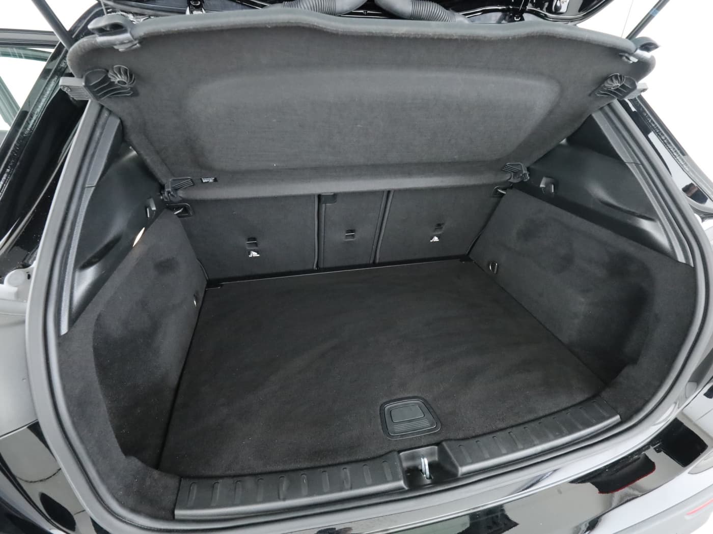 Mercedes-Benz GLA 200 d 4M Bild 22