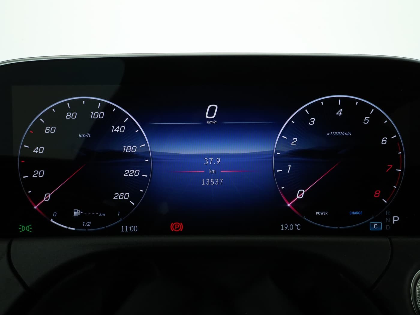 Mercedes-Benz E 200 Bild 12