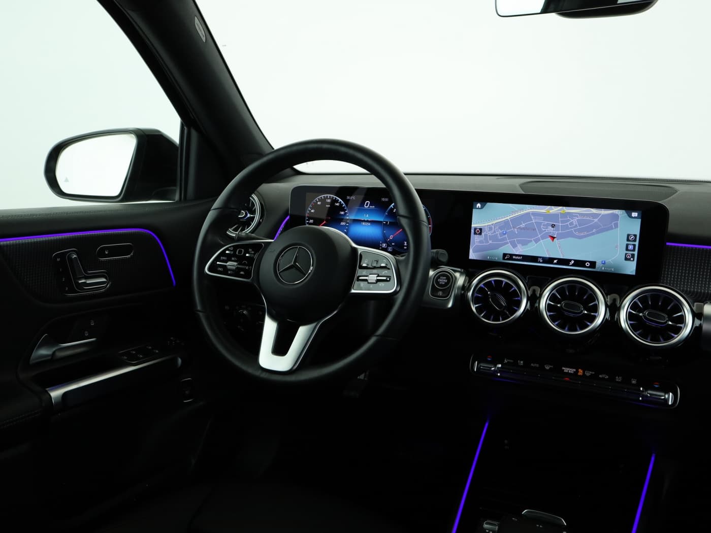 Mercedes-Benz GLB 220 d 4M Bild 10