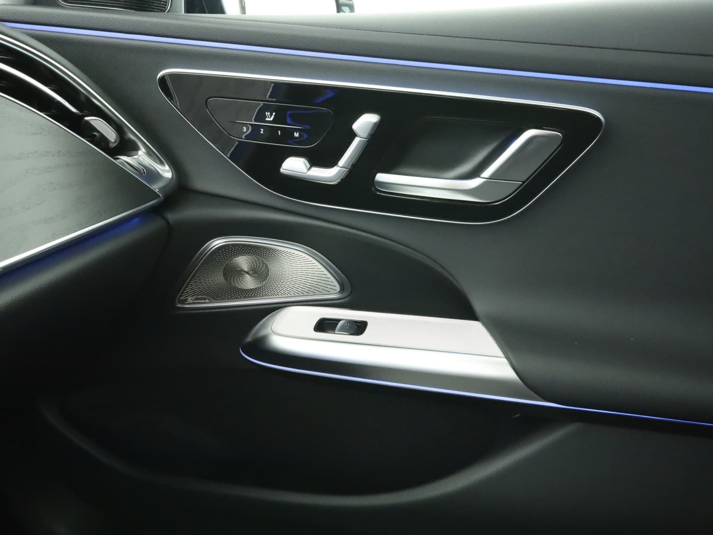 Mercedes-Benz E 200 Bild 16