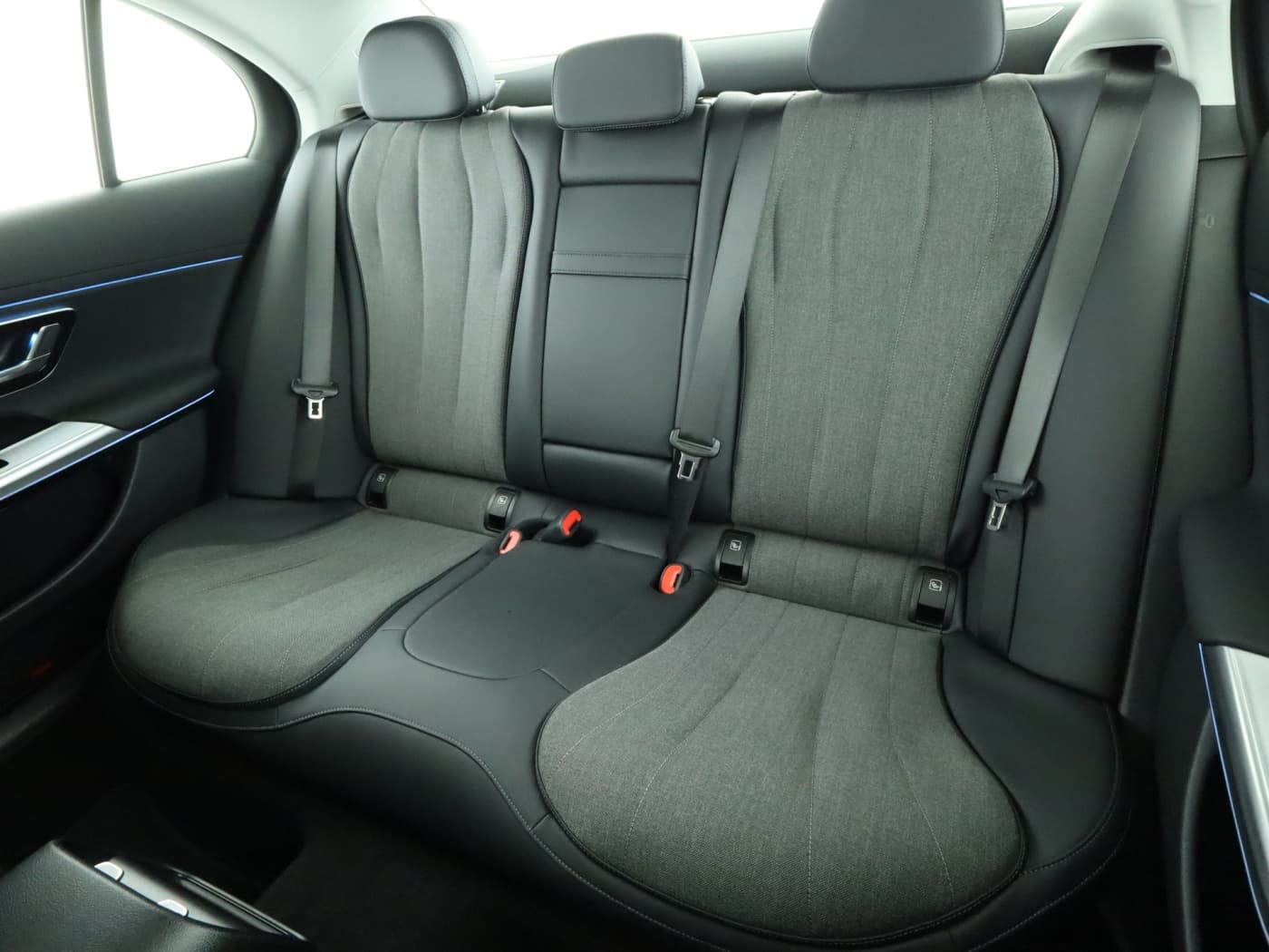 Mercedes-Benz E 200 Bild 18
