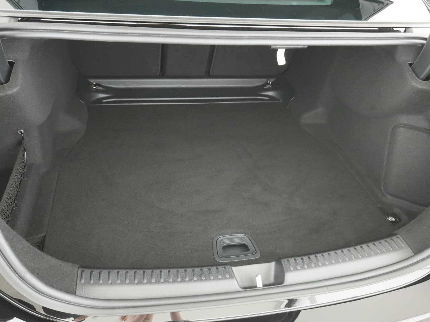 Mercedes-Benz E 200 Bild 22
