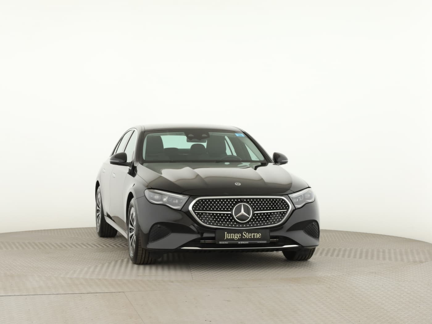 Mercedes-Benz E 200 Bild 3