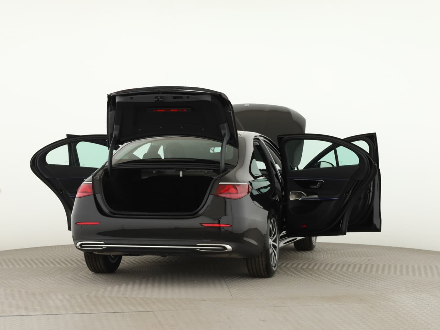 Mercedes-Benz E 200 Bild 9