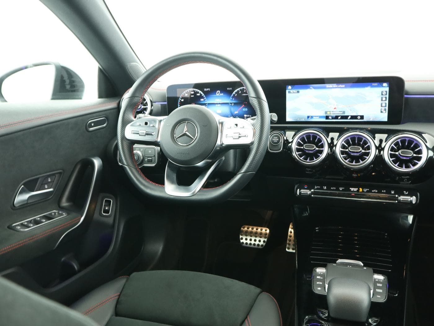 Mercedes-Benz CLA 250 e Bild 10