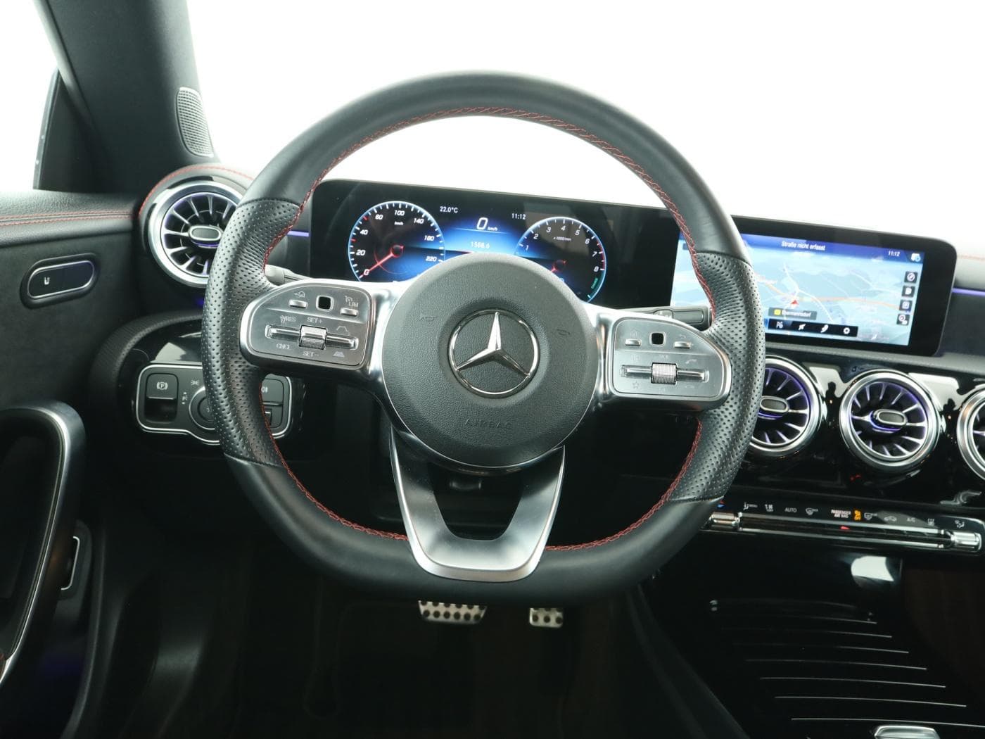 Mercedes-Benz CLA 250 e Bild 11