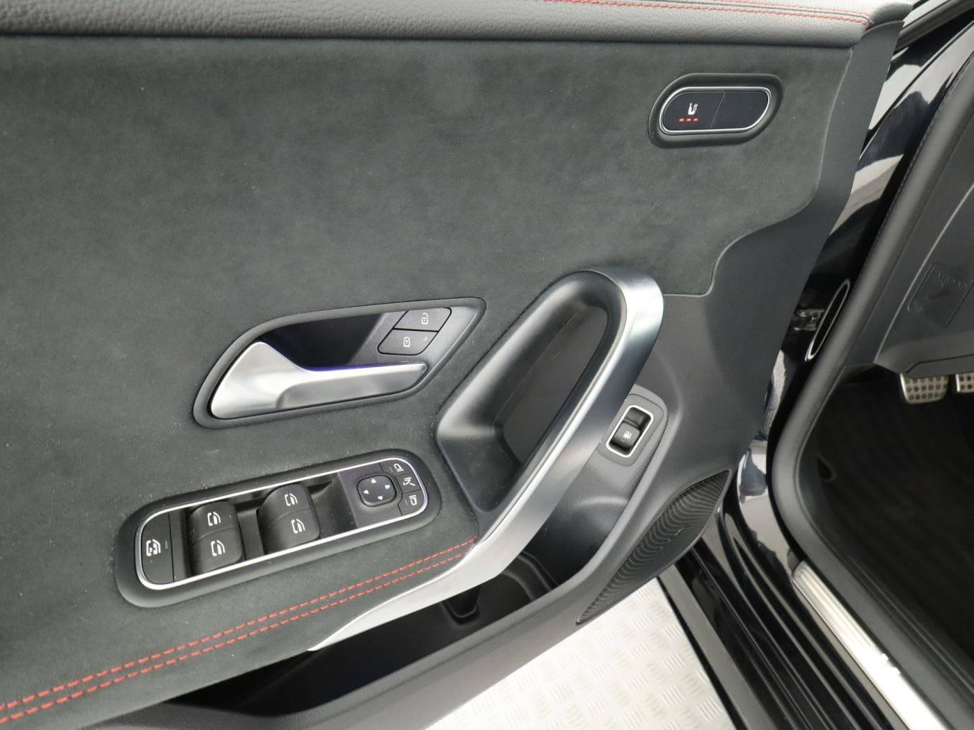 Mercedes-Benz CLA 250 e Bild 20