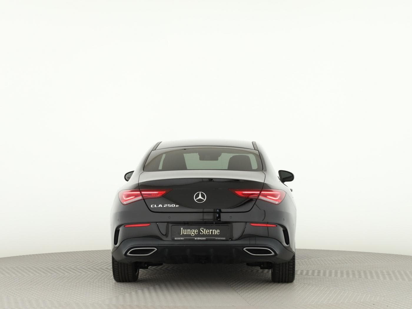 Mercedes-Benz CLA 250 e Bild 4