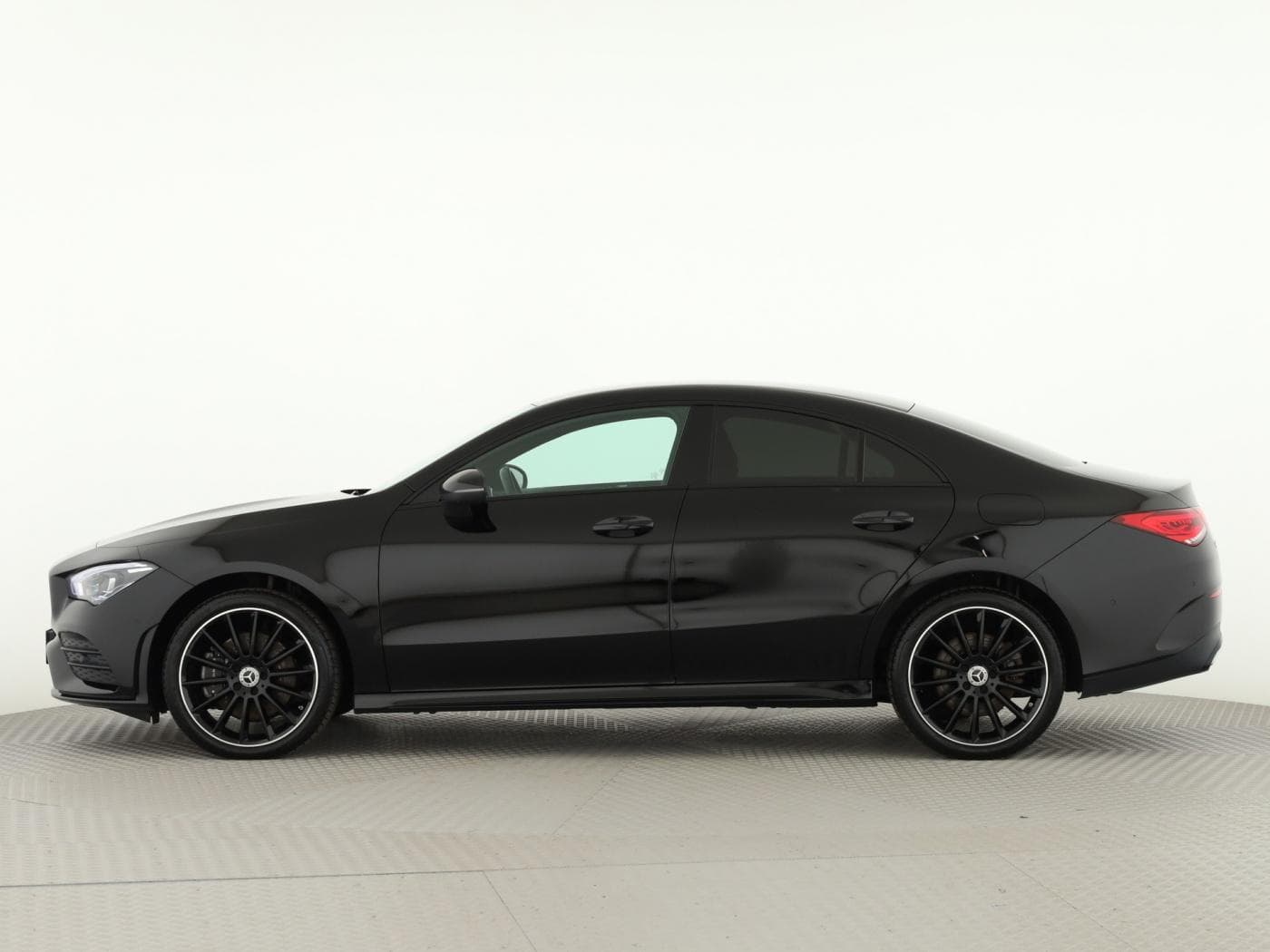 Mercedes-Benz CLA 250 e Bild 7