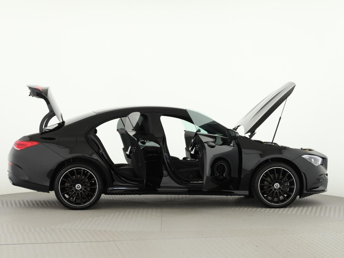 Mercedes-Benz CLA 250 e Bild 8
